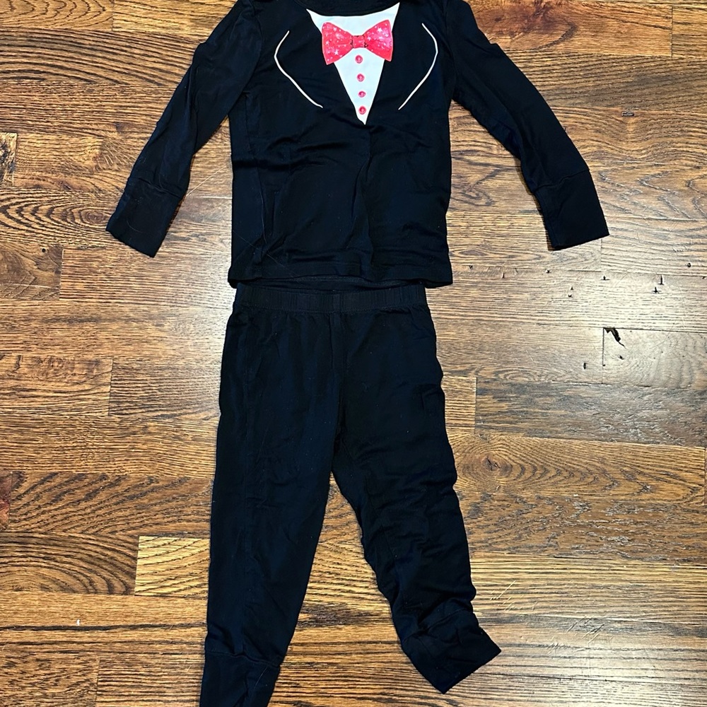 Posh Peanut 2T Tuxedo Pajama Set